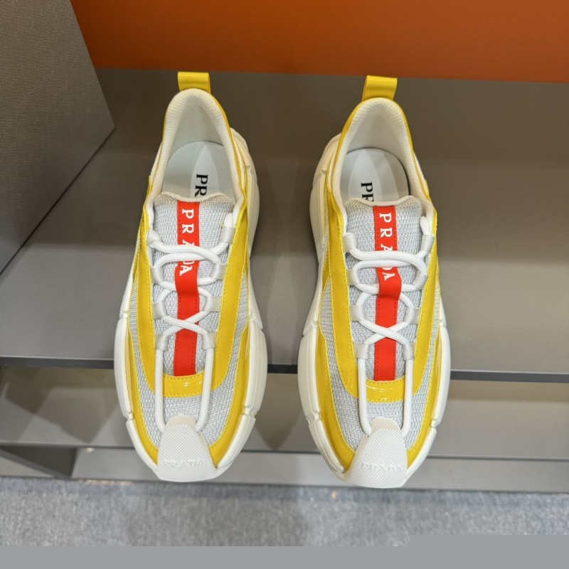 Pra*a casual shoes